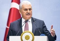 Başbakan'dan kritik mesajlar
