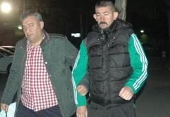 Evinden FETÖ kitapları çıktı