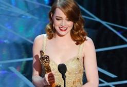 Emma Stone fark attı, Oscar'ı kaptı!