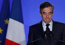 Fransa'da Fillon: Yarışa devam
