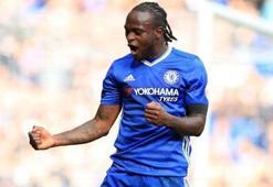 Chelsea, Moses ile sözleşme uzattı