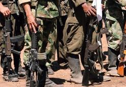 Kolombiya’da FARC isyancıları silahlarını teslim ediyor