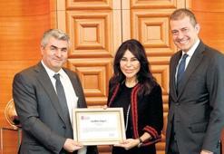 Akbank’a vergi plaketi