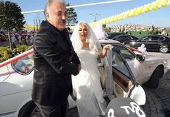 Safiye Soyman açılışta gelin oldu!