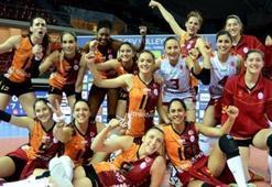 Galatasaray avantajı ele geçirdi