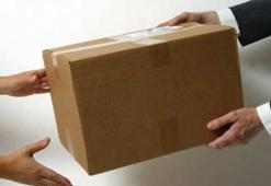 Kuryenin bıraktığı paketten seks oyuncağı çıktı!