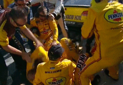 Nascar'da kavgalı yarış!