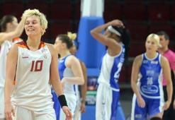 Galatasaray evinde galip