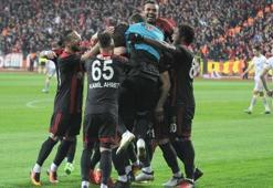 Es Es evinde dört köşe!