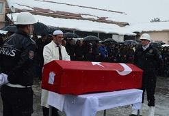 Polis aracı kar küreme aracıyla çarpıştı; 1 şehit, 2 polis yaralı