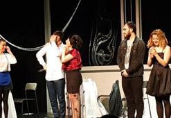 Serhat Kılıç sahnede gözyaşlarını tutamadı!