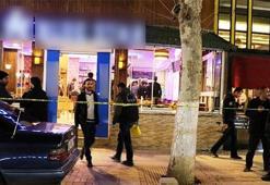 Kafedeki silahlı kavgada ölü sayısı 3'e yükseldi