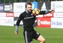 Caner gibisi el yakıyor