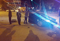 Motosiklet otomobille çarpıştı: 2 ölü, 2 yaralı