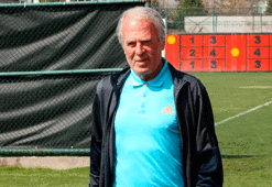 Mustafa Denizli: 3’te 3 yapalım işi bitiririz