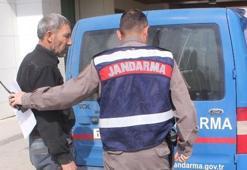 81 yaşındaki yengesini bıçakladı
