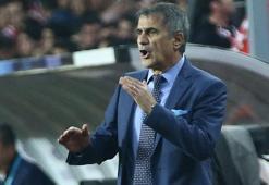 Şenol Güneş tarih yazmanın eşiğinde!