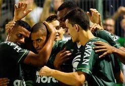 Chapecoense dev kupaya bir adım uzakta
