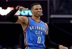 Russell Westbrook tarihe geçti