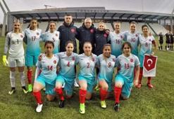 Kadın Milliler, Lüksemburg'u topa tuttu! 9 gol...