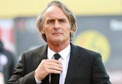 Riekerink Bey'den salvolar