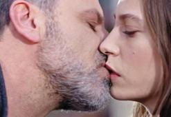 'Fi'de bir olay sahne daha! Şimdi de Serenay Sarıkaya...