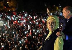 Manşetlere oturdu! İşte atılan ilk başlıklar...