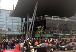 AVM'de yangın! Çalışanlar tahliye edildi