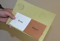 Yurt dışındaki mühürsüz oylar da geçerli sayıldı