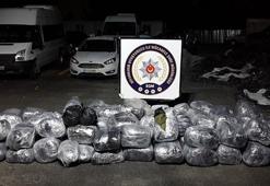 Diyarbakır'da tonlarca esrar yakalandı