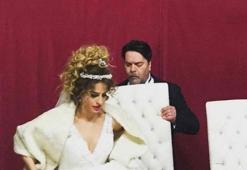 Beyaz'la Büşra Pekin nikah masasına oturdu