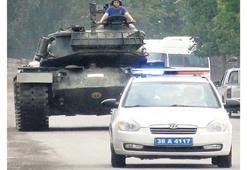 Darbeci komutan dönen tankları içeri almamış
