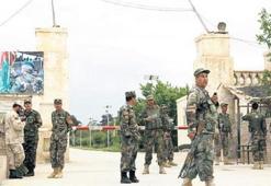 Taliban asker kılığında vurdu