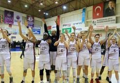 Yakın Doğu Üniversitesi, yarı finalde