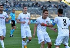 Manisaspor evinde 3'ledi!