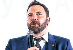 Ayrılık acısı çekiyor