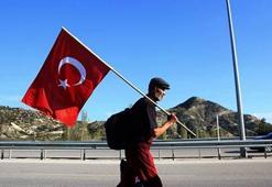 Cumhurbaşkanı Erdoğan'a destek için yürüyor