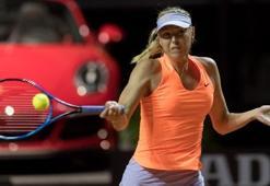 Sharapova çeyrek finalde