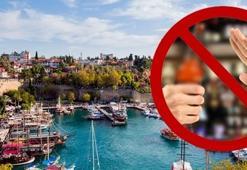 Antalya Valiliği açık alanda alkol kullanımını yasakladı