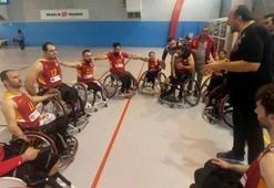 Galatasaray, Fransa'da finalde