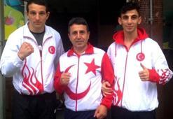 Türk boksörlerden iki madalya