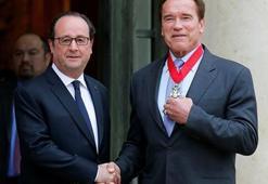 Hollande, 'Terminatör'ü mutlu etti!