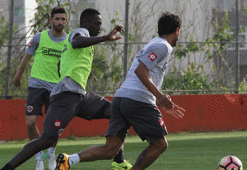 Adanaspor pas çalıştı
