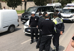 Trafikte tartıştığı hamile doktoru silahla vurdu