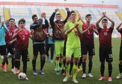 U17 Avrupa Şampiyonası'na veda ettik
