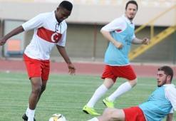 Eto'o, Türk Milli Takımı formasını giydi