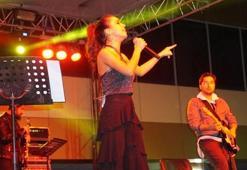 Tuğba Yurt'tan Keşan'da unutulmaz konser!