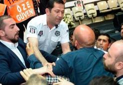 Beşiktaş genel kurulunda yumruklar konuştu!