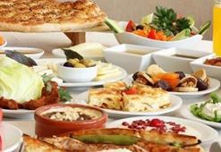 Sahur ve iftar için uzmanlardan önemli uyarı!