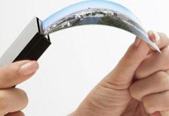 Samsung’dan esnek ekran geliyor!